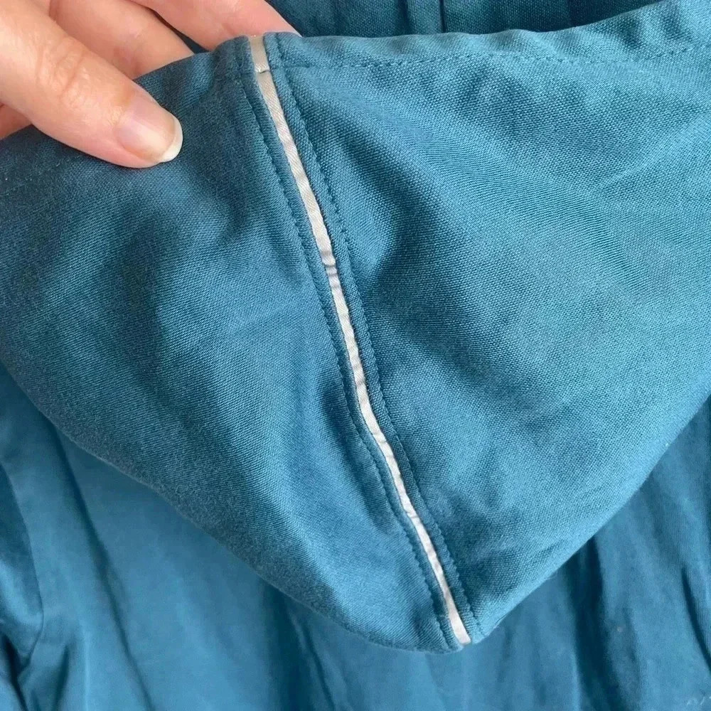 CLEARANCE! Banana Republic Women’s Blue‎ Zip Up Hoodie Size Medium EUC! - Picture 5 of 5